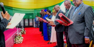 PHOTO NEWS: Governor Sanwo – Olu Inaugurates Newly Appointed Governing Council of Lagos State University