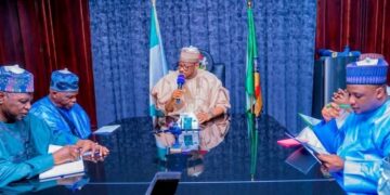 Governor Radda Approves 30 CNG Buses for Public Transport