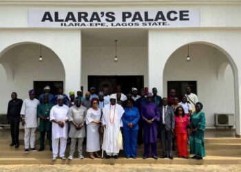LASU VC, Management Pays Familiarisation Visit to New Chancellor, HRM Oba Olufolarin Ogunsawo, as Monarch Pledges to be a Father Figure to University