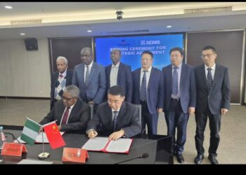 Dangote Signs $400 Million Equipment Deal to Fast Track Refinery Expansion