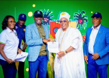LASG Presents Land Allocation Letters to 98 Communities in Lekki